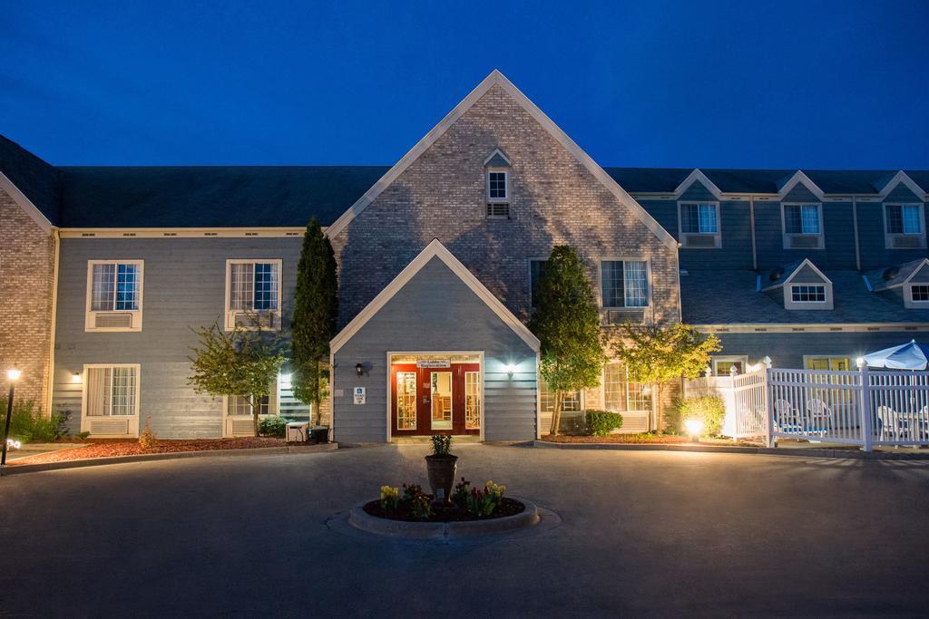 เบย์มอนต์ บาย วินด์แฮม เมควอน มิลวอคี แอเรีย Hotel Mequon ภายนอก รูปภาพ